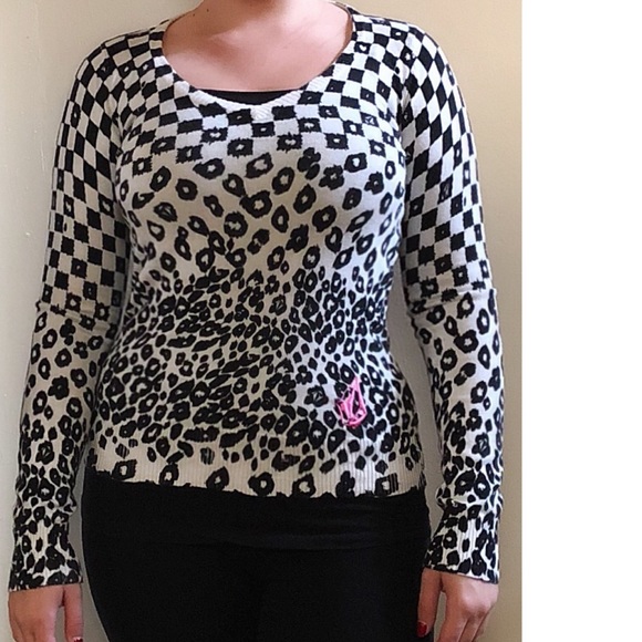 00βs era Volcom sweater - Picture 2 of 7